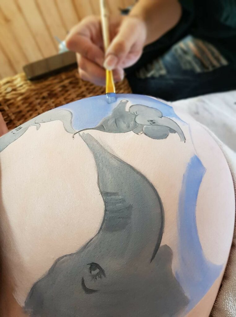 Belly painting éléphant