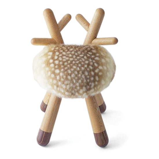 Chaise-sculpture en forme de mouton dessinée par le designer japonais Takeshi Sawada
