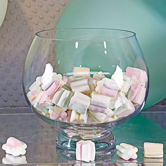 Bonbonnière en verre épais en forme de verre amaretto géant pour réaliser de beaux Candy bar