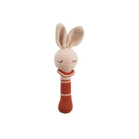 Hochet en crochet lapin Patti Oslo Maisons du monde à offrir comme cadeau pour Pâques pour bébé