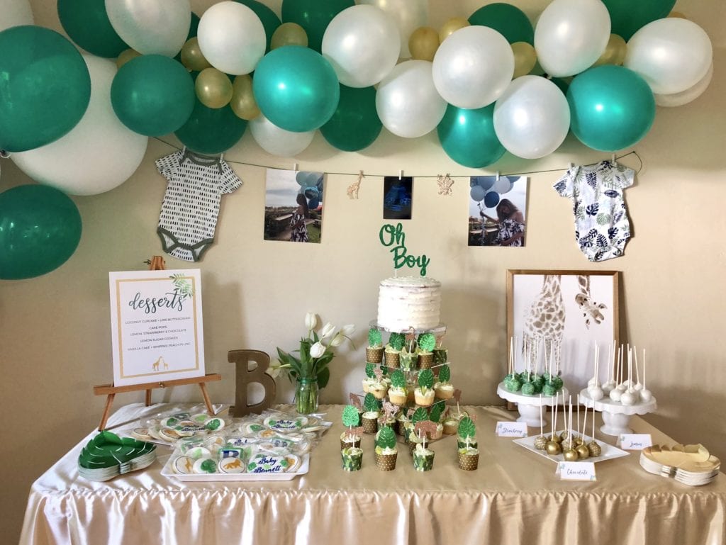 Sweet table d'une baby shower jungle