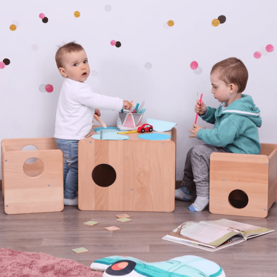Chaise et table Montessori - Créatrice ETSY : brubiEU
