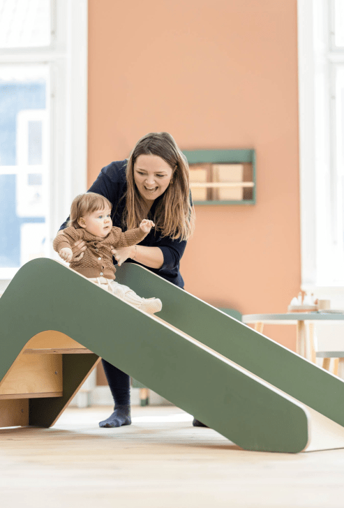 Toboggan Montessori pour bébé