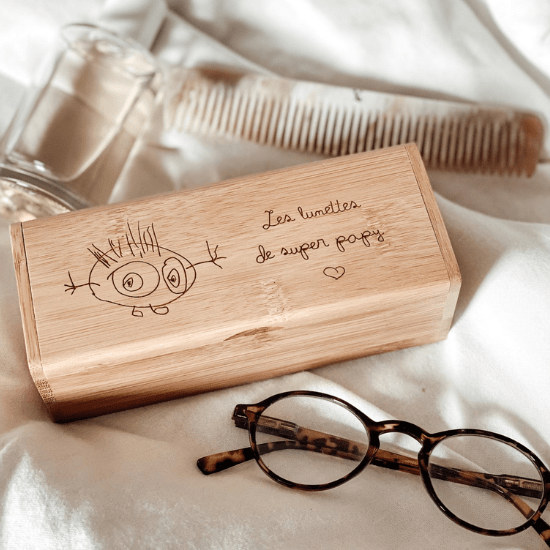 Boîte à lunettes personnalisée bois gravé HappyBulle