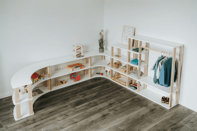 Ensemble meubles Montessori - Créatrice Etsy : MontessoriFurniture