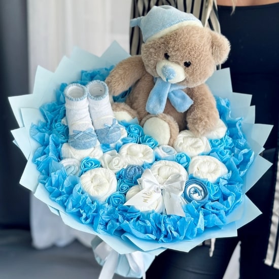 Idée cadeau de naissance ou cadeau baby shower le bouquet de couches - Créatrice Etsy : byNovaFoodfloristik